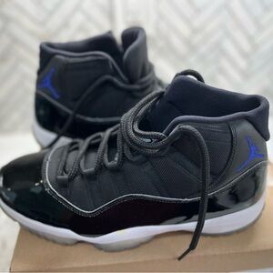 Air Jordan 11 - Space Jam